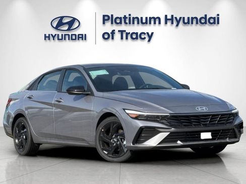 New 2026 Hyundai Elantra SEL Sport Premium FWD image 2