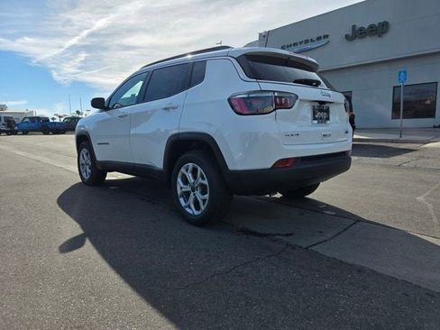 New 2026 Jeep Compass Latitude image 5