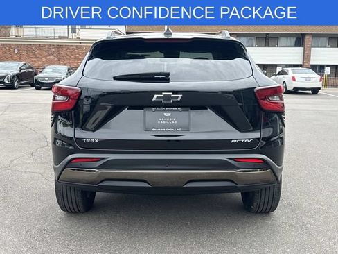 Used 2025 Chevrolet Trax ACTIV w/ Driver Confidence Package FWD image 37