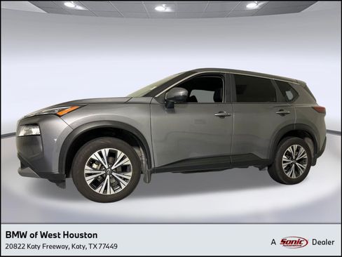 Used 2023 Nissan Rogue SV image 1
