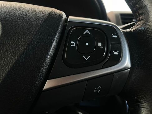 Used 2016 Toyota Camry SE FWD image 28
