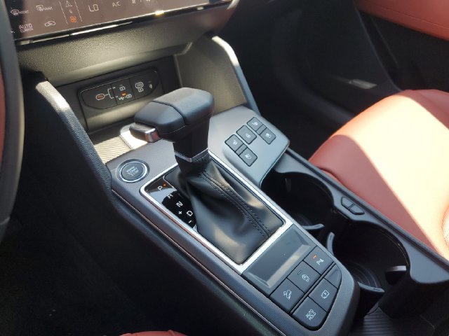New 2026 Kia Sportage SX FWD image 34