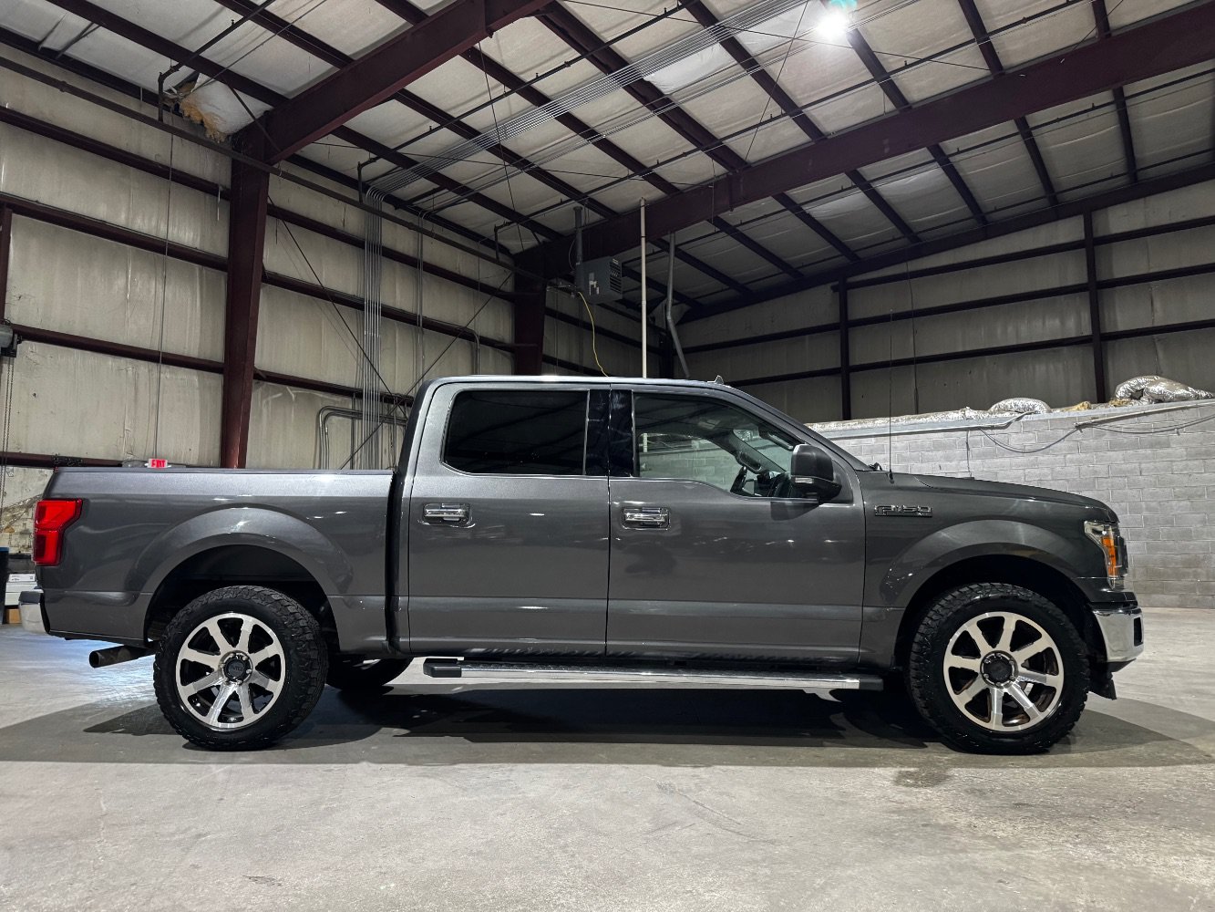 Used 2020 Ford F150 XLT w/ Equipment Group 302A Luxury AWD/4WD image 4