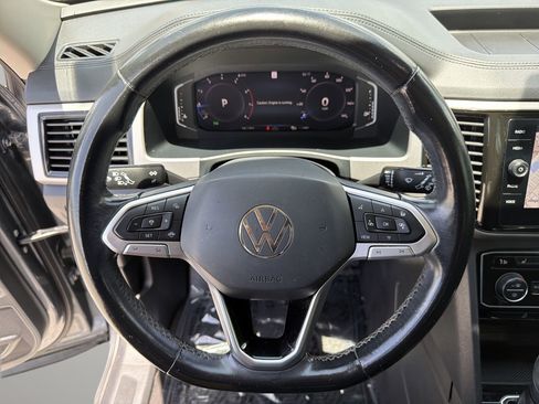 Used 2021 Volkswagen Atlas SEL FWD image 32
