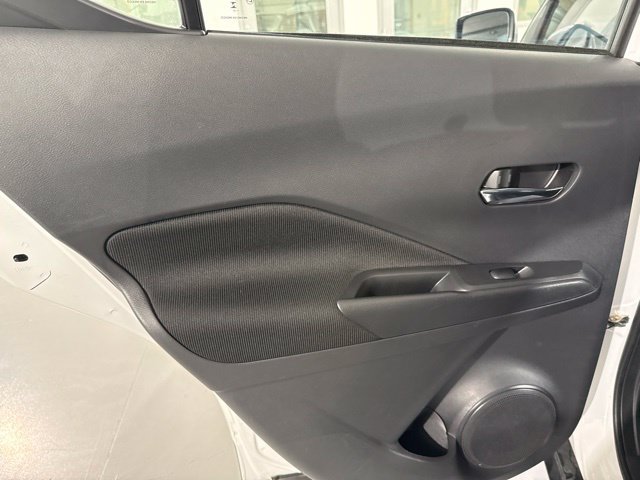 Used 2023 Nissan Kicks SV w/ Interior Electronics Package FWD image 17