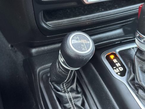 Used 2023 Jeep Gladiator Overland image 18