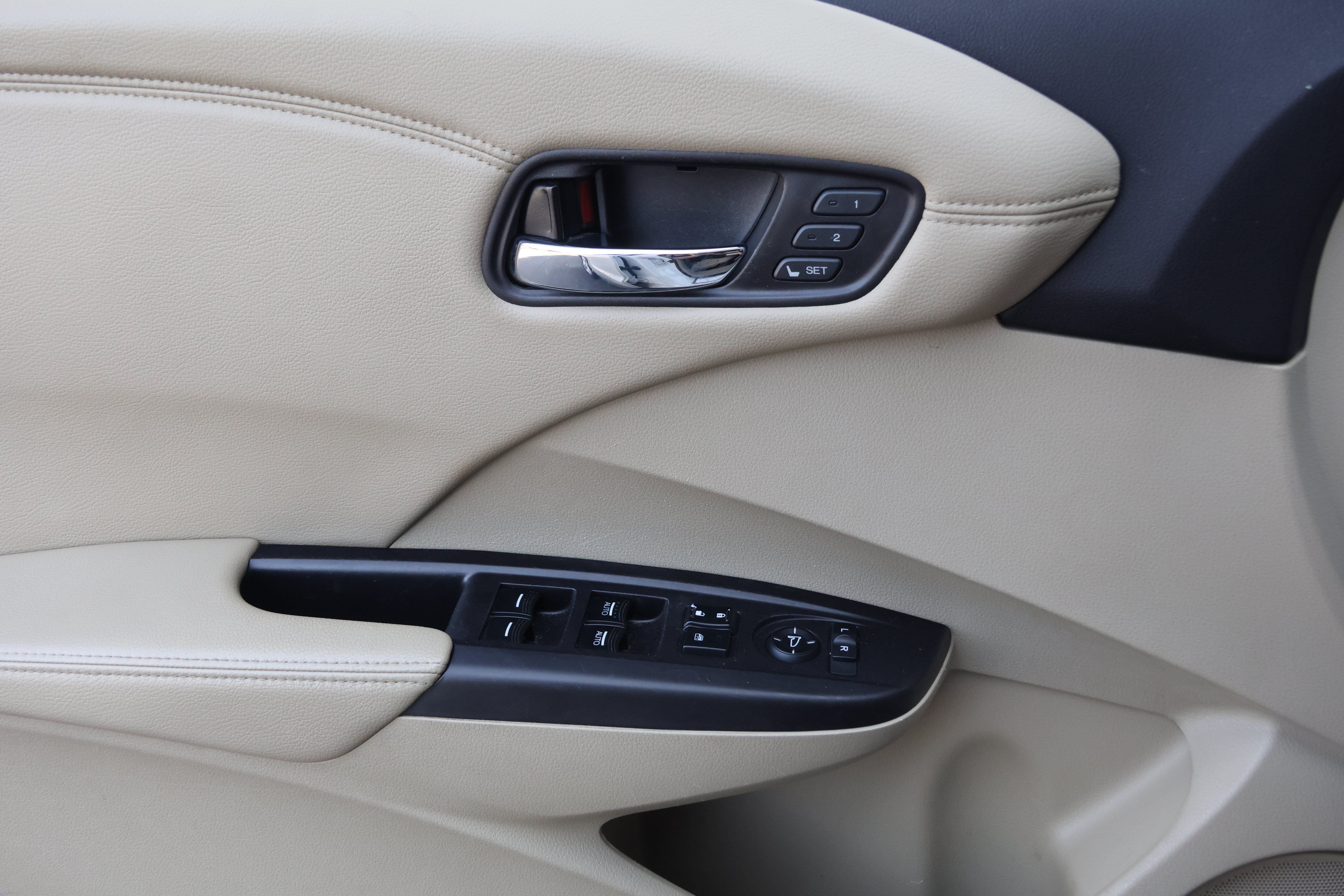 Used 2015 Acura RDX AWD image 12