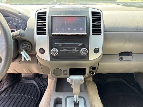 Used 2015 Nissan Frontier S RWD image 23