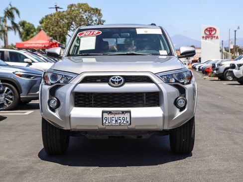 Certified 2019 Toyota 4Runner SR5 w/ Convenience Package RWD image 2