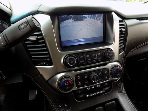 Used 2020 Chevrolet Tahoe LT AWD/4WD image 17