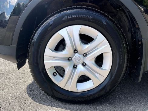 Used 2013 Toyota RAV4 LE AWD/4WD image 22