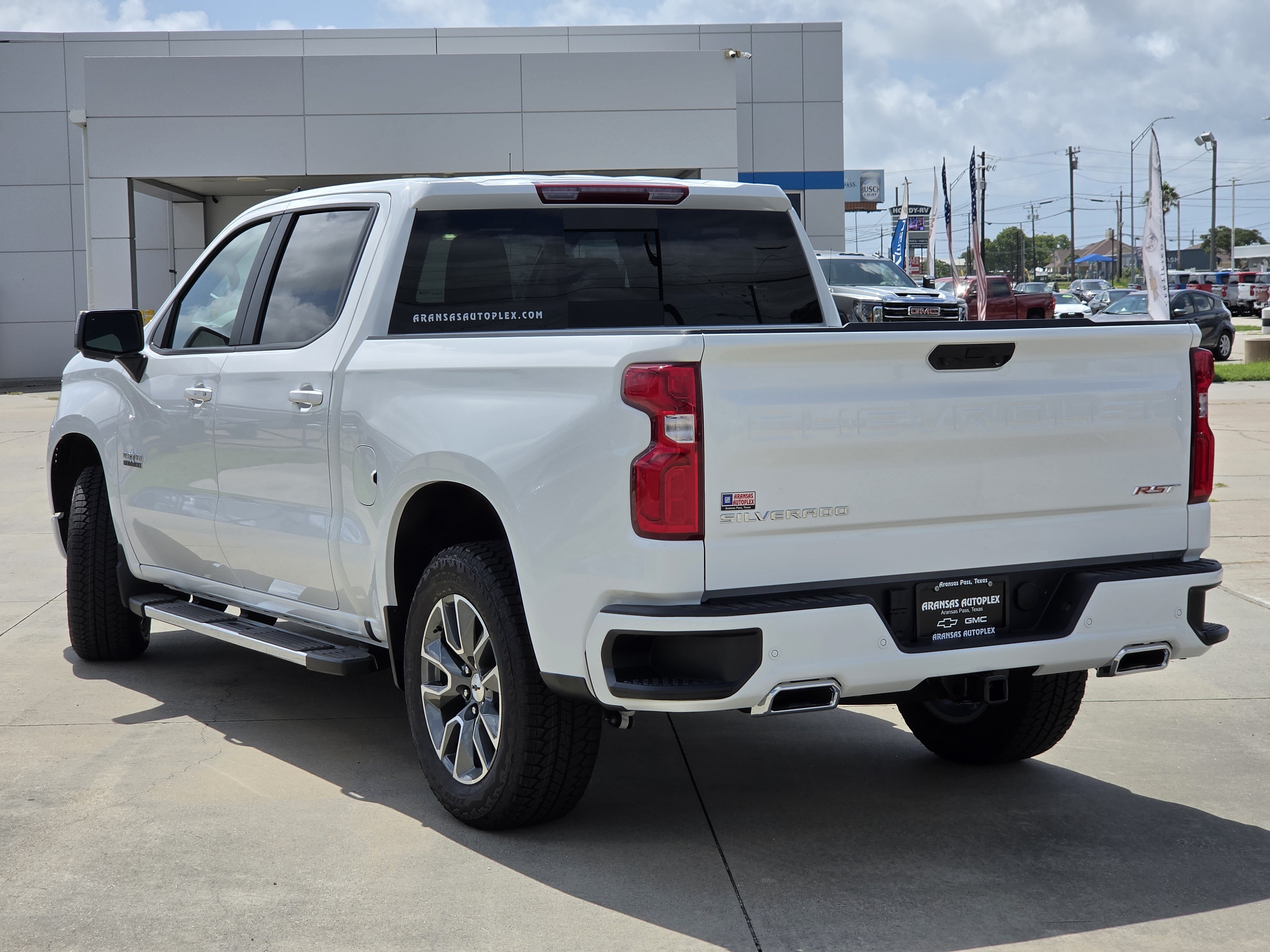 New 2026 Chevrolet Silverado 1500 RST AWD/4WD image 7