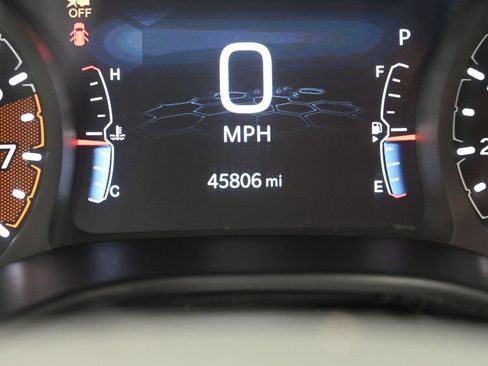Used 2025 Jeep Compass Latitude AWD/4WD image 37
