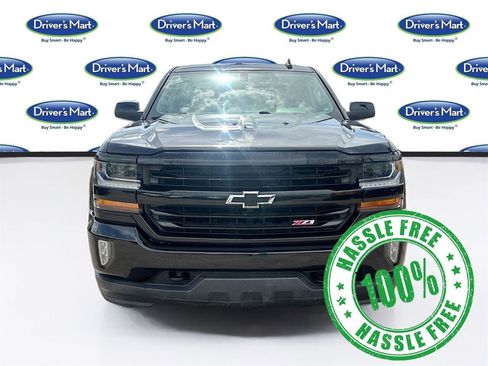 Used 2018 Chevrolet Silverado 1500 LT w/ Midnight Edition AWD/4WD image 2