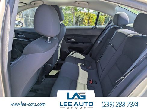 Used 2014 Chevrolet Cruze LT w/ RS Package FWD image 13