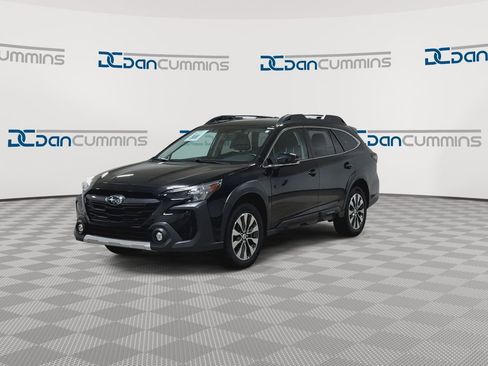 Used 2023 Subaru Outback Limited image 4