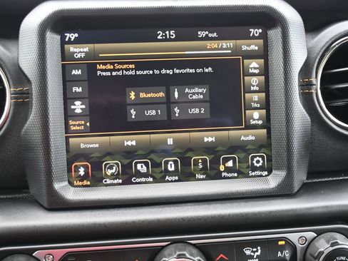 Used 2023 Jeep Gladiator Overland image 13