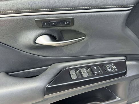 Used 2020 Lexus ES 350 F Sport w/ Accessory Package 2 FWD image 19
