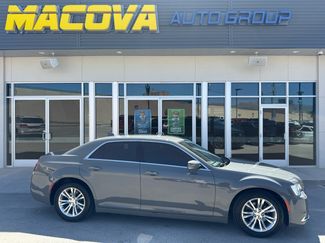 Used 2018 Chrysler 300 Touring L image 1
