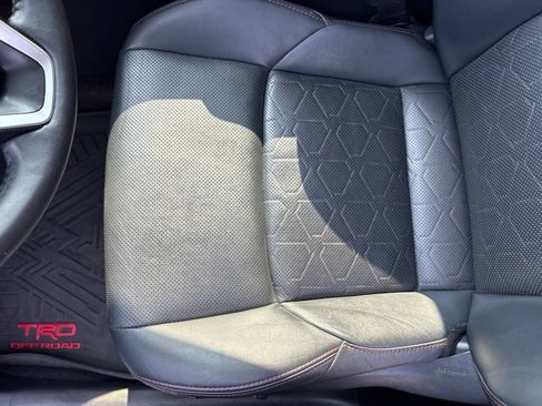 Used 2021 Toyota RAV4 TRD Off-Road AWD/4WD image 15