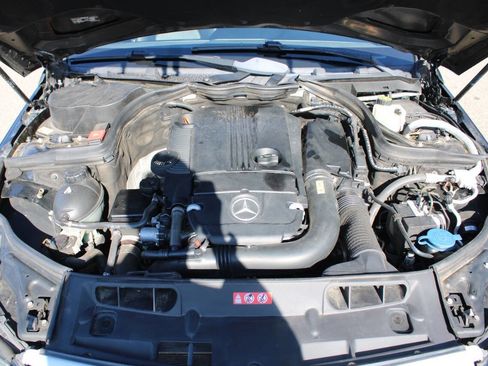 Used 2013 Mercedes-Benz C 250 Sedan image 15