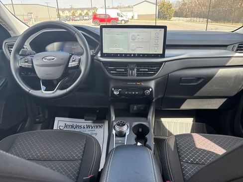 Certified 2024 Ford Escape Active w/ Tech Pack #1 image 10