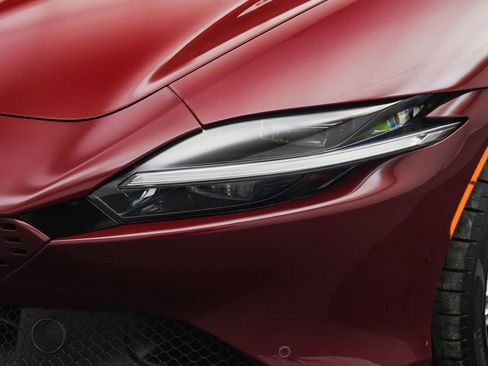 Used 2023 Ferrari Roma image 30