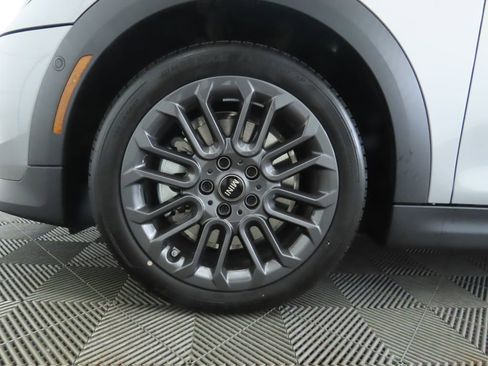 New 2026 MINI Cooper 2-Door Hardtop image 30