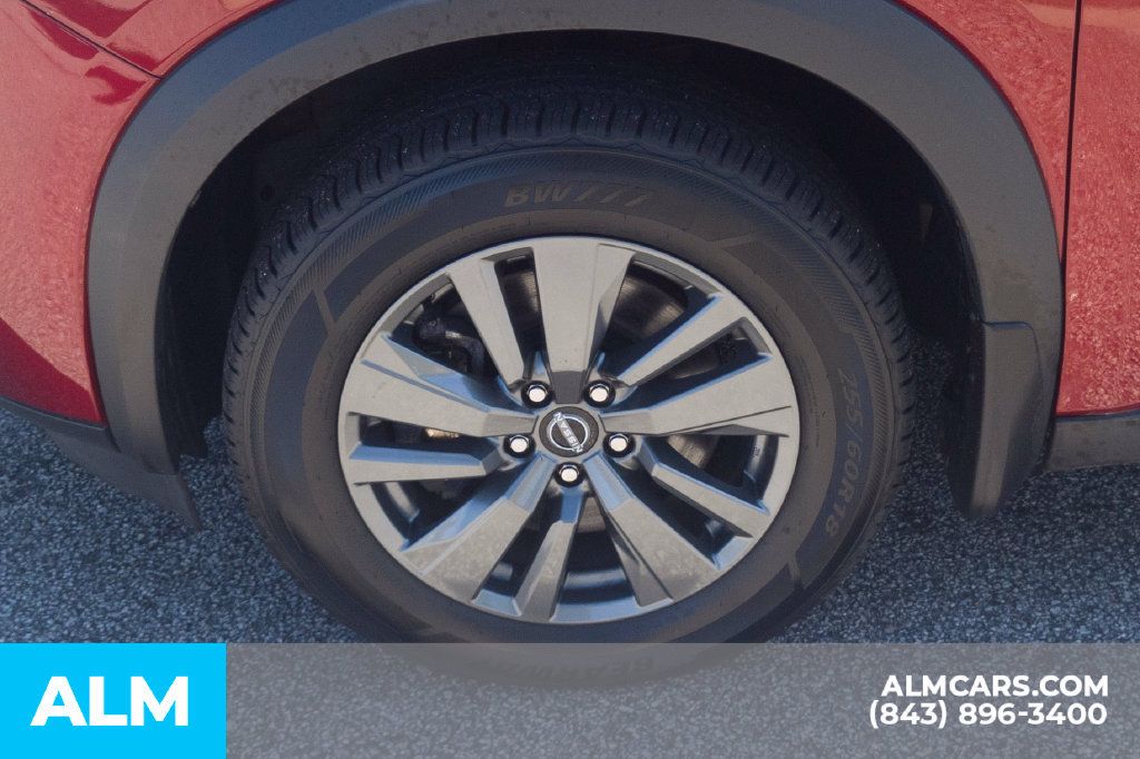 Used 2024 Nissan Pathfinder SV AWD/4WD image 14