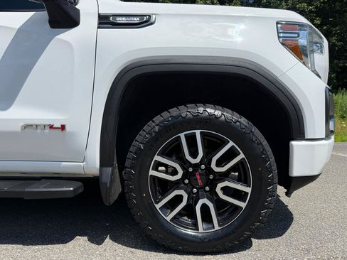 Used 2020 GMC Sierra 1500 AT4 w/ AT4 Premium Package AWD/4WD image 10