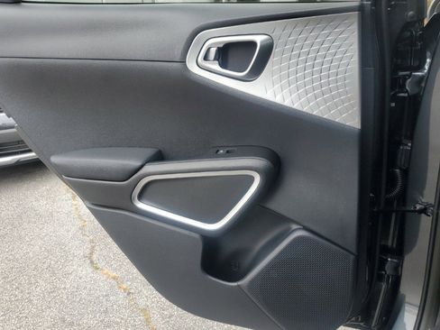 New 2025 Kia Soul LX image 13