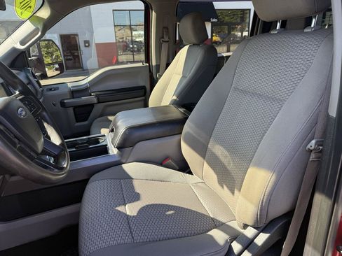 Used 2019 Ford F250 XLT w/ XLT Premium Package AWD/4WD image 25