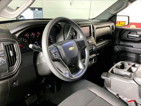 Certified 2025 Chevrolet Silverado 1500 Custom image 15