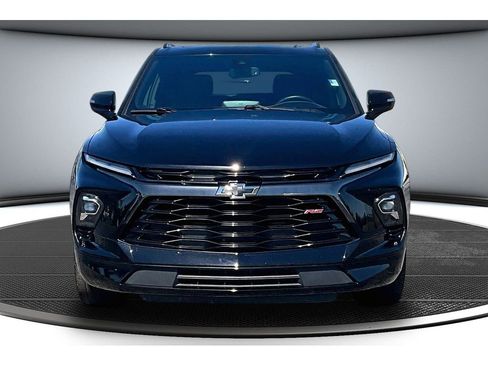 Used 2023 Chevrolet Blazer RS w/ Enhanced Convenience Package FWD image 4