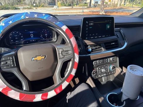 Used 2024 Chevrolet Tahoe LT w/ Luxury Package image 10