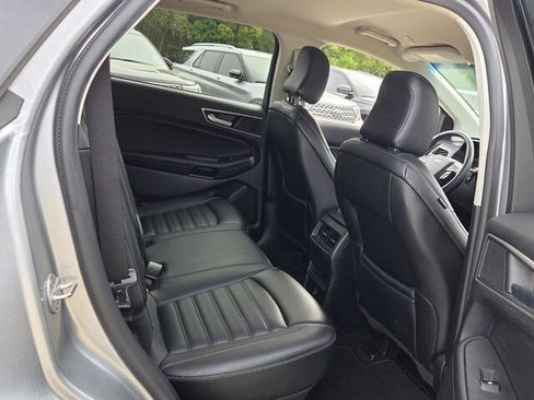 Used 2022 Ford Edge SEL AWD/4WD image 15