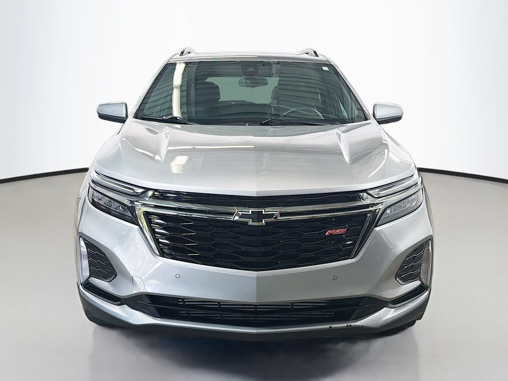 Used 2023 Chevrolet Equinox RS FWD image 2