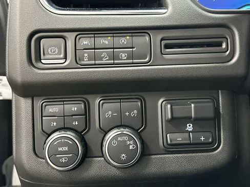 Used 2024 Chevrolet Tahoe Z71 w/ Off-Road Capability Package AWD/4WD image 18
