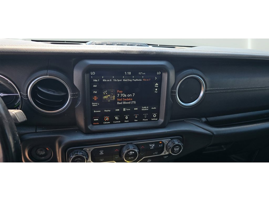 Used 2021 Jeep Wrangler Unlimited Sahara AWD/4WD image 30