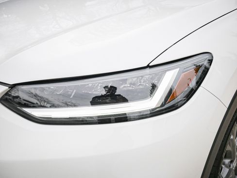 Used 2026 Honda HR-V LX image 6