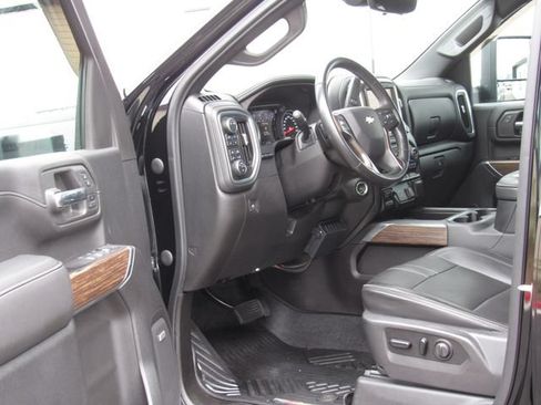 Used 2020 Chevrolet Silverado 3500 High Country w/ Z71 Off-Road Package AWD/4WD image 15