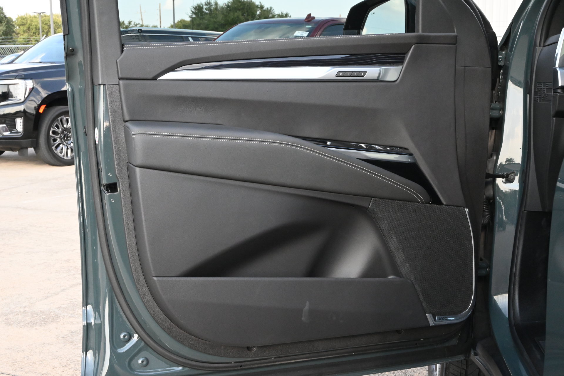 Certified 2026 Cadillac Escalade Sport RWD image 18