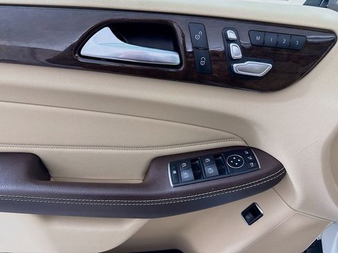 Used 2017 Mercedes-Benz GLS 450 4MATIC image 18