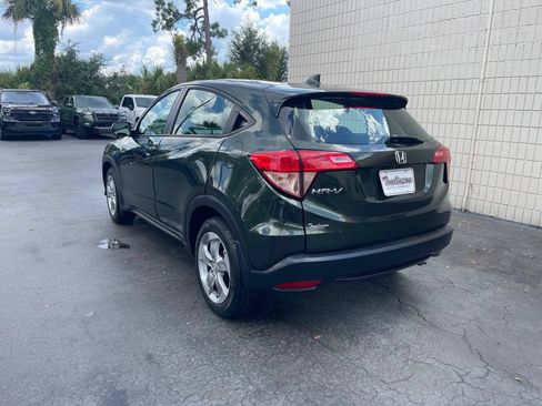Used 2018 Honda HR-V LX image 3