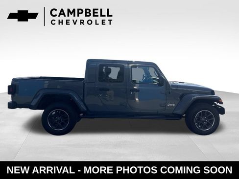 Used 2023 Jeep Gladiator Overland AWD/4WD image 6