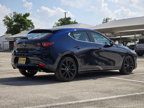 Used 2024 MAZDA MAZDA3 s FWD image 3