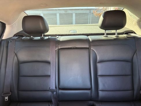 Used 2016 Chevrolet Cruze Premier image 12