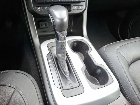 Used 2022 Chevrolet Colorado ZR2 image 14