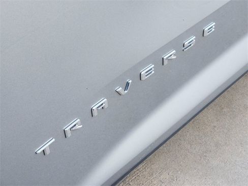 Used 2024 Chevrolet Traverse LT FWD image 10