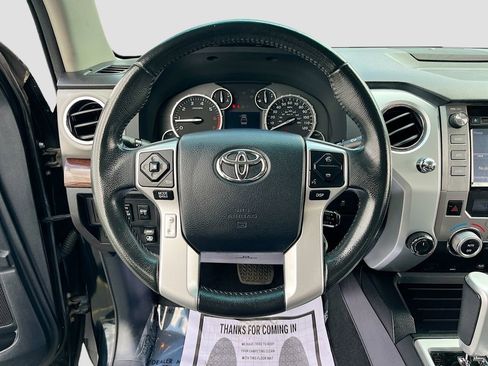 Used 2014 Toyota Tundra Limited w/ Limited Premium Package AWD/4WD image 11